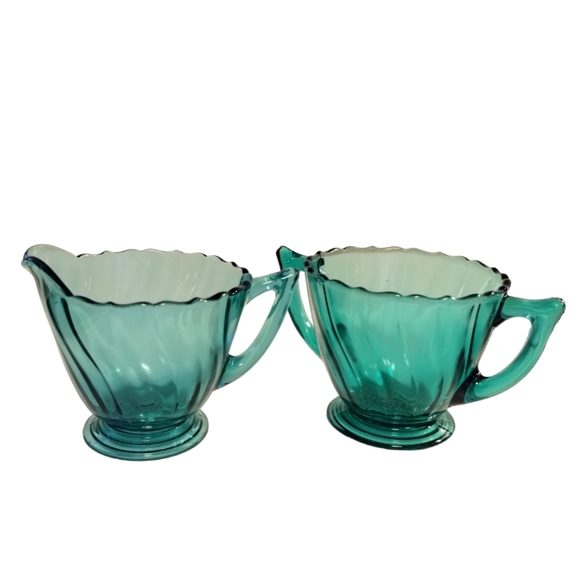 Jeannette Glass Company Other - Vintage Jeannette Ultramarine Swirl coffee set